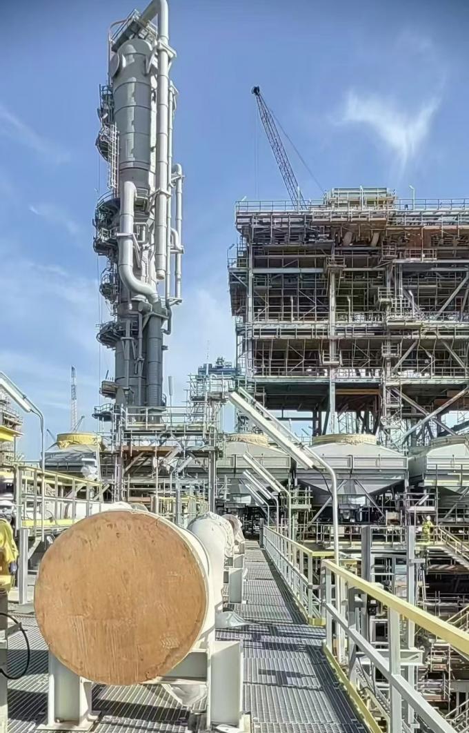 Warom dünyayı aydınlatır ve güvenliği korur