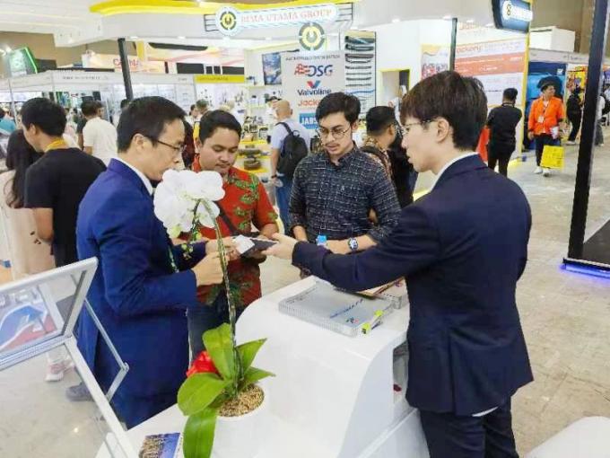 latest company news about Warom Intelligent Manufacturing shining Indonesia OGI oil and gas exhibition  6